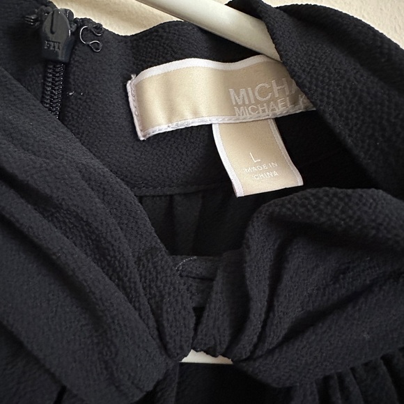 Michael Kors Loop Hole Tank Top - Picture 4 of 5